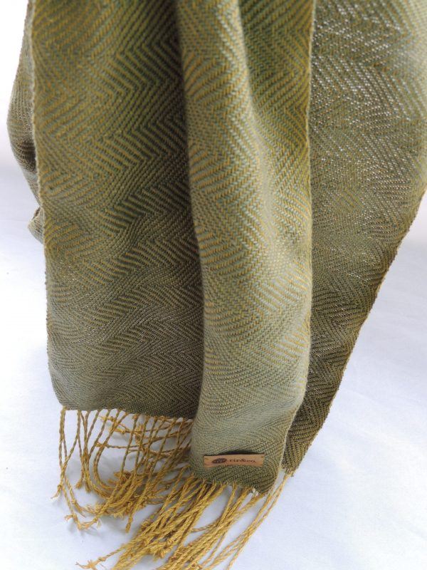 Detalle bufanda lana-seda-lino-modelo espiga. Avó -Avoa-Inés RiR